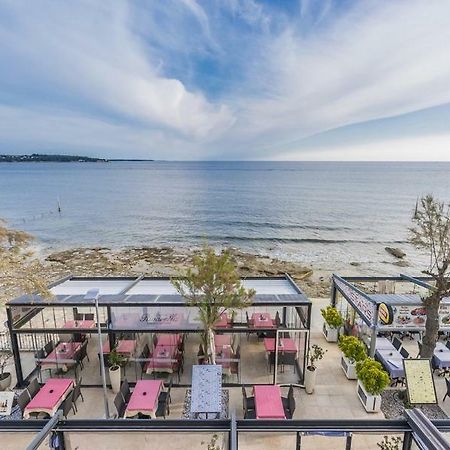 Apartment Lion Novigrad Istria Buitenkant foto