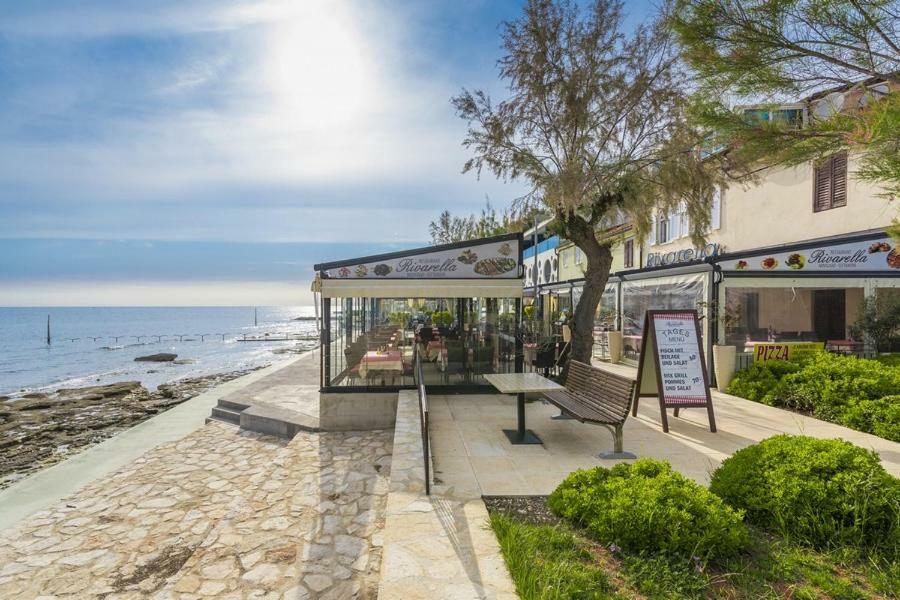 Apartment Lion Novigrad Istria Buitenkant foto