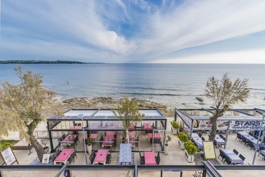 Apartment Lion Novigrad Istria Buitenkant foto